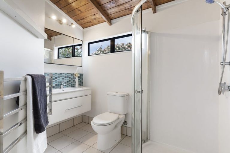 Photo of property in 2/16 Duncan Avenue, Te Atatu South, Auckland, 0610