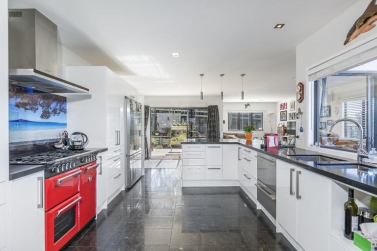 Photo of property in 1169 Whangaparaoa Road, Gulf Harbour, Whangaparaoa, 0930