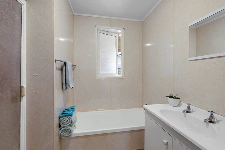 Photo of property in 62 Record Street, Fitzroy, New Plymouth, 4312