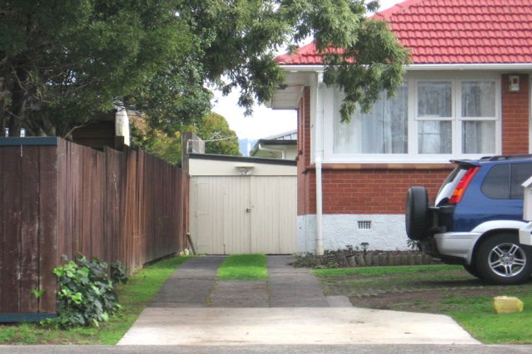 Photo of property in 1/78 Swanson Road, Henderson, Auckland, 0610