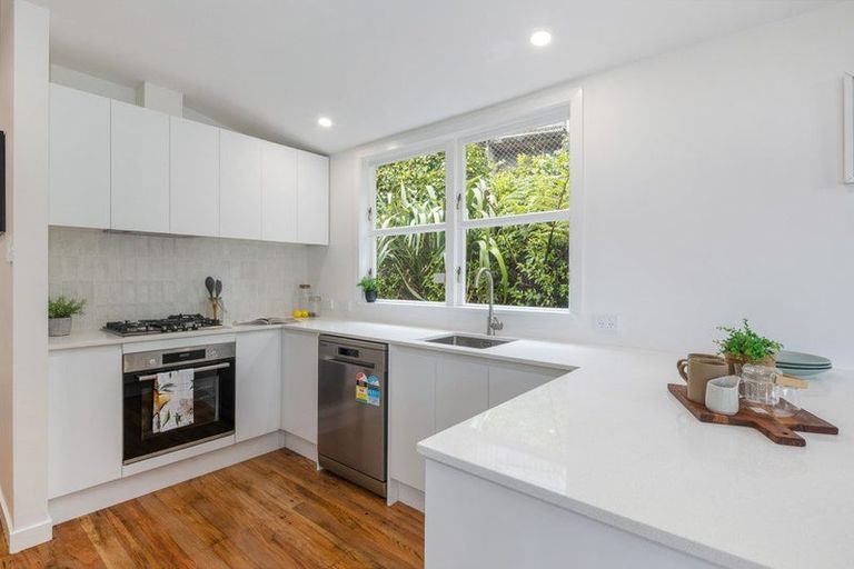 Photo of property in 22 Hollies Crescent, Johnsonville, Wellington, 6037