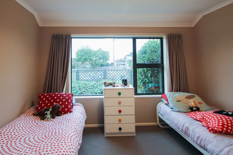 Photo of property in 17 Essex Street, Weston, Oamaru, 9401