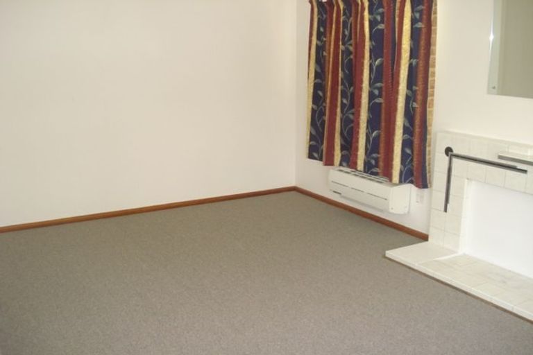 Photo of property in 2/408 Armagh Street, Linwood, Christchurch, 8011