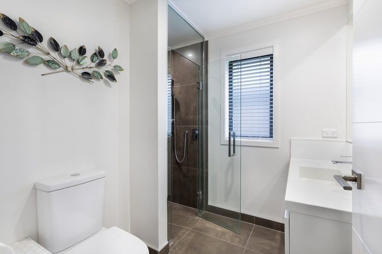 Photo of property in 15 Clifford Close, Leamington, Cambridge, 3432