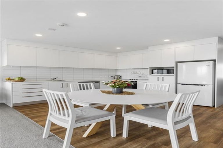 Photo of property in 201/38e Fraser Avenue, Northcote, Auckland, 0627