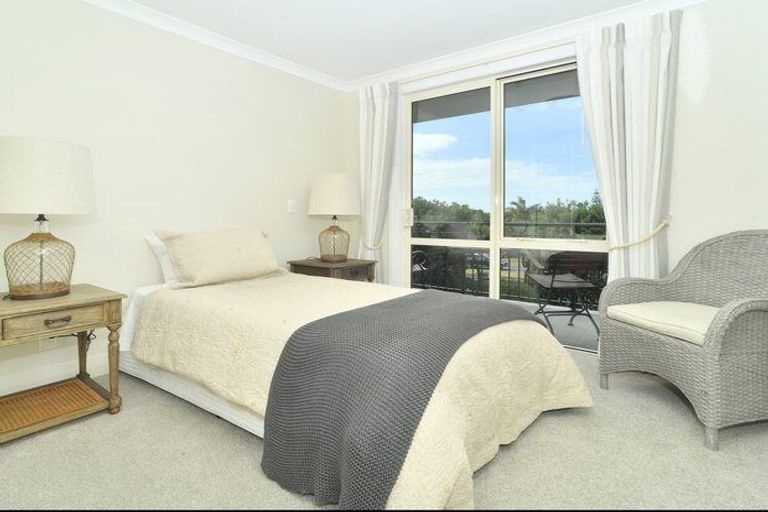 Photo of property in 98b/30 Ambassador Glade, Orewa, 0931
