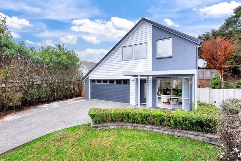 Photo of property in 17a Nimstedt Avenue, Oteha, Auckland, 0632