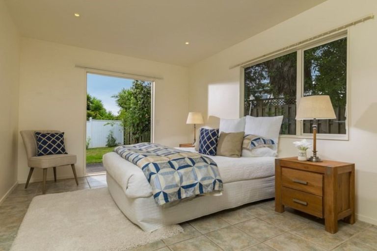 Photo of property in 10a Shiloh Way, Greenhithe, Auckland, 0632