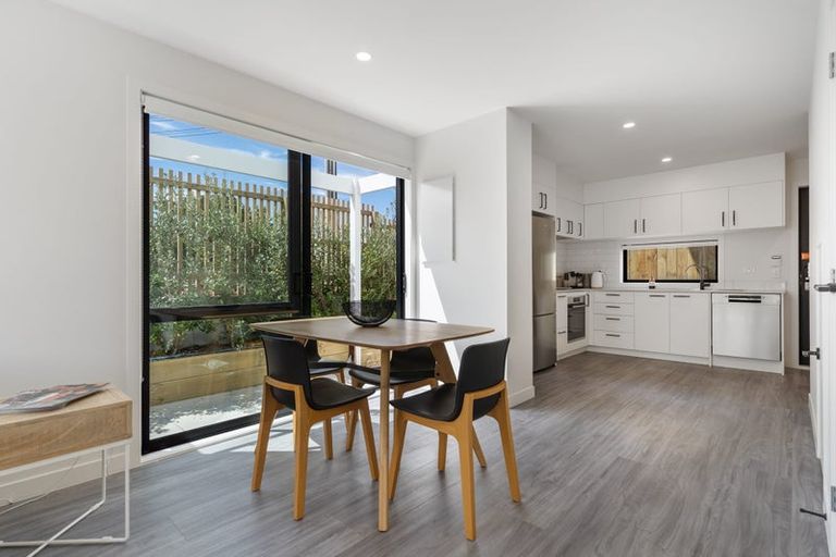 Photo of property in 2a Ellen Avenue, Hillcrest, Auckland, 0627