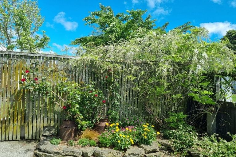 Photo of property in 43 York Street, Levin, 5510