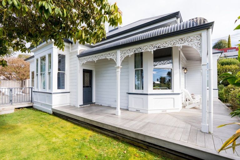 Photo of property in 2 Melrose Street, Roslyn, Dunedin, 9010