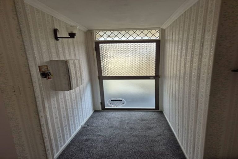 Photo of property in 17a Cecil Place, Cloverlea, Palmerston North, 4412