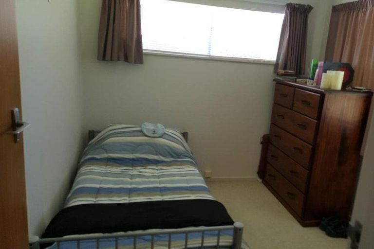 Photo of property in 5 Pinedale Place, Henderson, Auckland, 0610