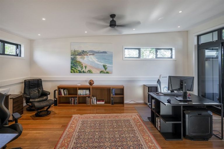 Photo of property in 9 Oyster Drive, Cooks Beach, Whitianga, 3591