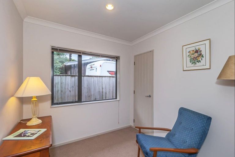 Photo of property in 112a Weraroa Road, Levin, 5510