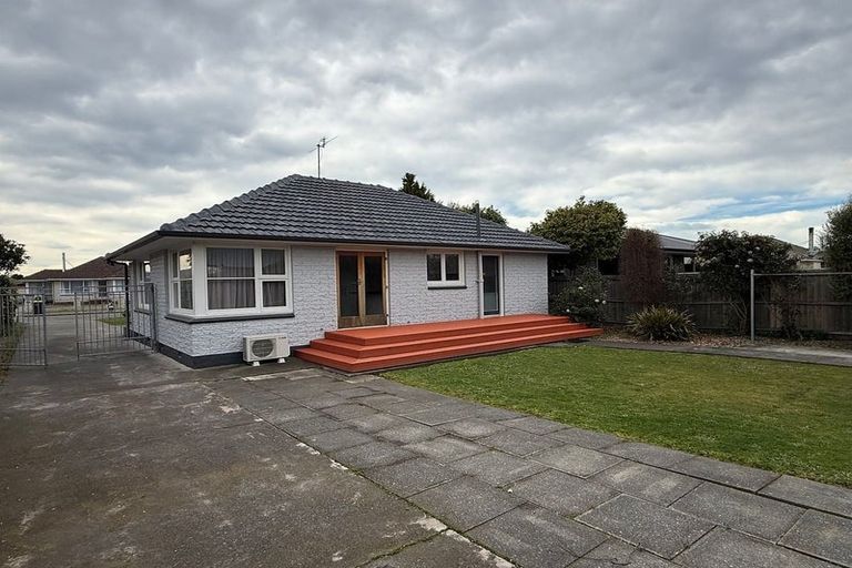Photo of property in 75 Blankney Street, Hornby, Christchurch, 8042