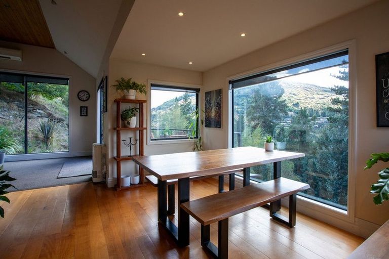 Photo of property in 67 Mcchesney Road, Arthurs Point, Queenstown, 9371