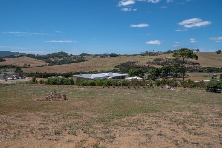 Photo of property in 18 Vidar Way, Coopers Beach, 0420