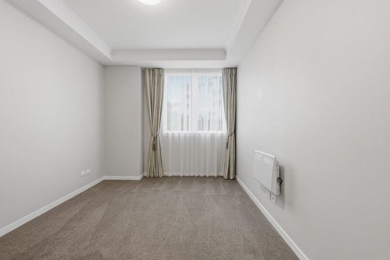 Photo of property in 140 Eaves Bush Parade, Orewa, 0931