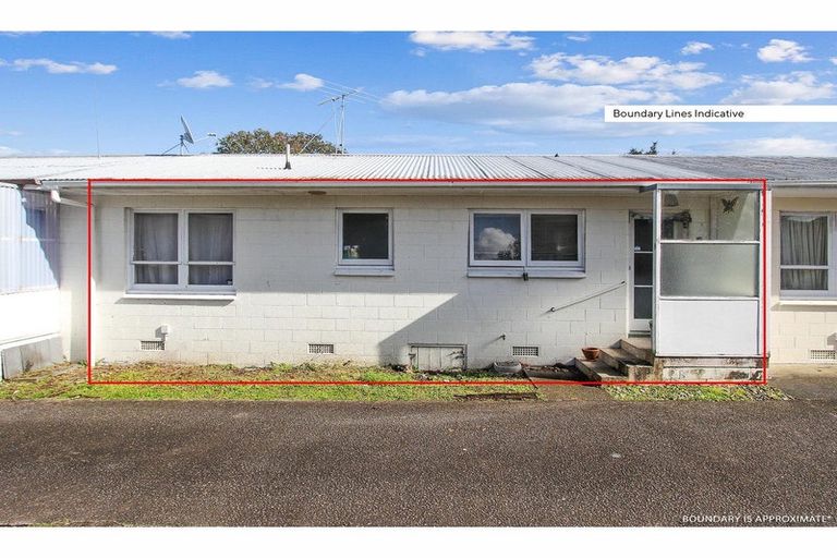Photo of property in 5/17 Swanson Road, Henderson, Auckland, 0610