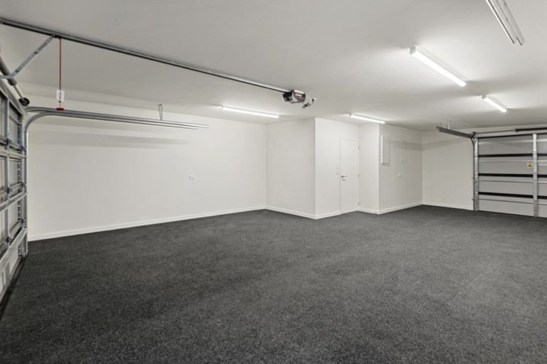 Photo of property in 17 Little Gem Road, Hornby, Christchurch, 8025