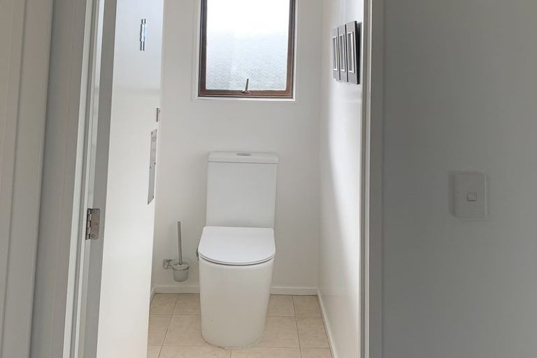 Photo of property in 10 Puma Drive, Golflands, Auckland, 2013