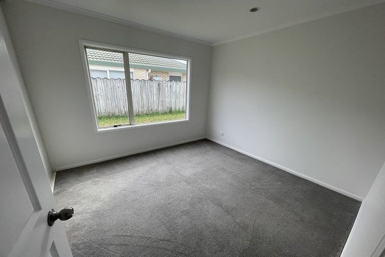 Photo of property in 5 Borris Close, East Tamaki, Auckland, 2016