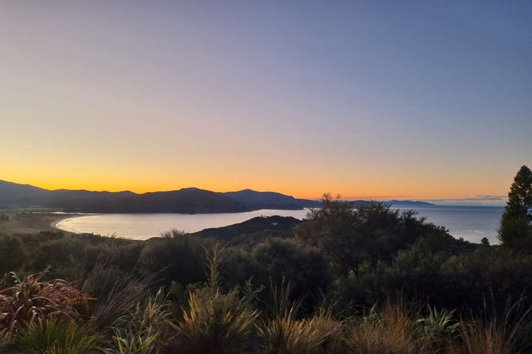 Photo of property in 867 Tuateawa Road, Waikawau, Coromandel, 3584