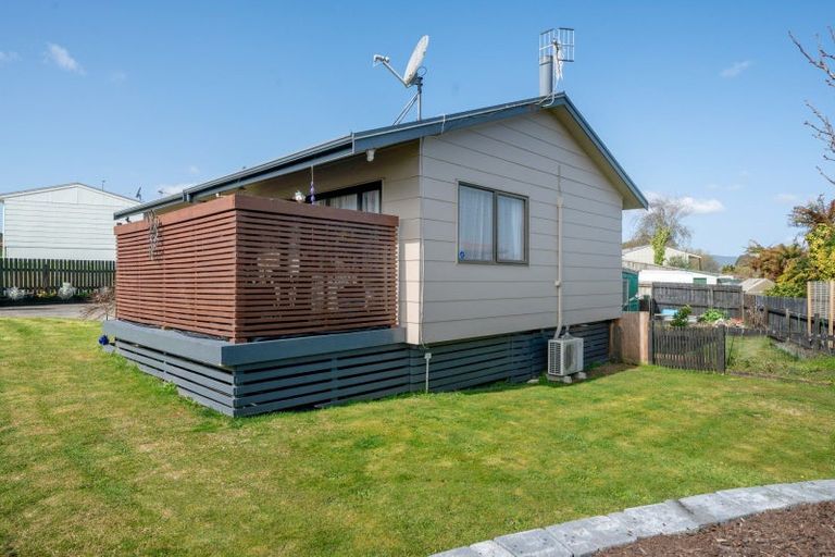Photo of property in 3b Jet Place, Pukehangi, Rotorua, 3015