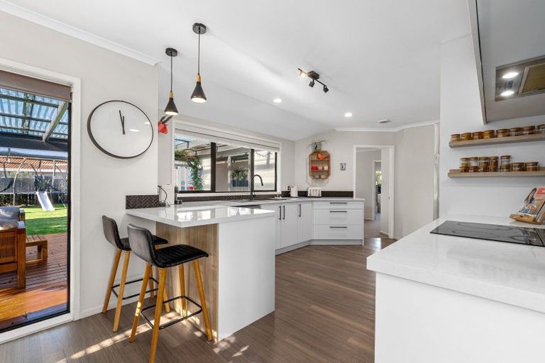 Photo of property in 17 Andalusian Place, Papamoa Beach, Papamoa, 3118