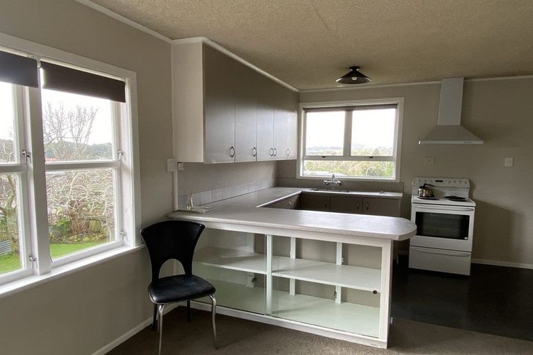 Photo of property in 6 Hughson Street, Waitara, 4320