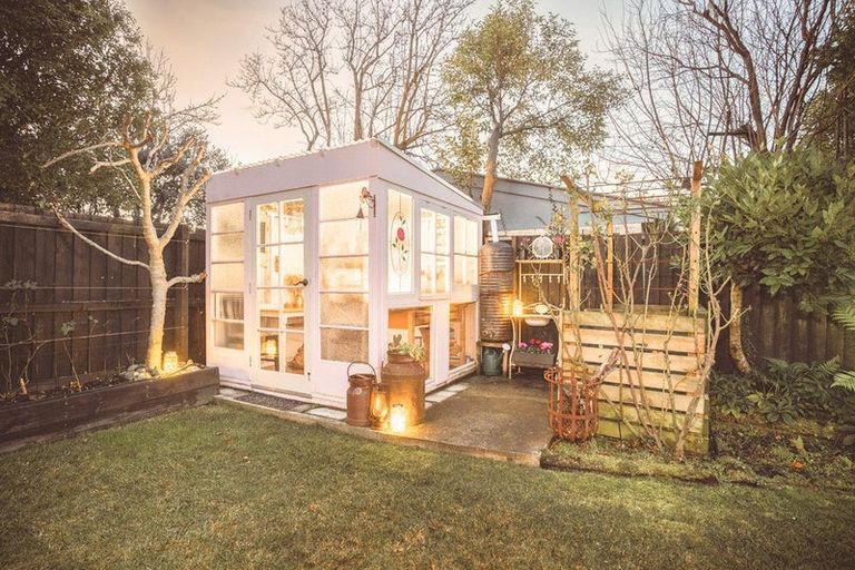 Photo of property in 6 Hilldale Place, Hillsborough, Christchurch, 8022