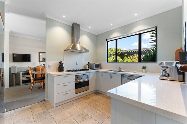 Photo of property in 15 Solan Drive, Waimauku, 0812