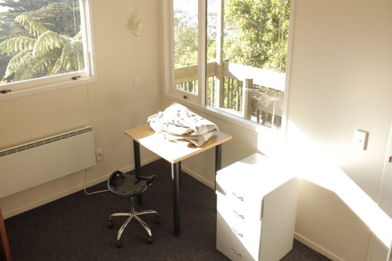 Photo of property in 21a Hadfield Terrace, Kelburn, Wellington, 6012