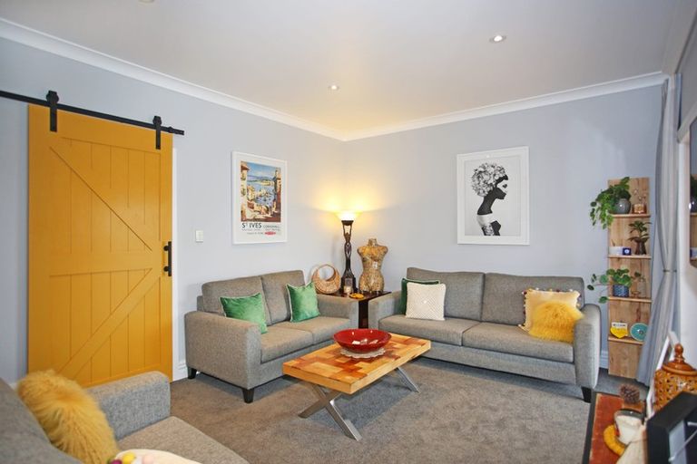 Photo of property in 74 Ponga Road, Opaheke, Papakura, 2584