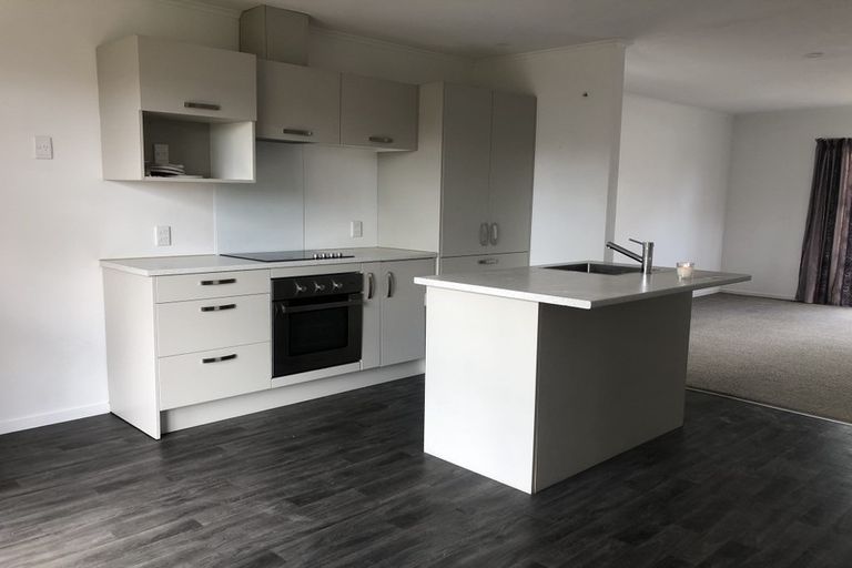 Photo of property in 73 Tramway Road, Beach Haven, Auckland, 0626