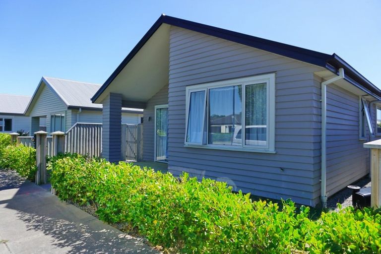 Photo of property in 22 Pounamu Place, Pegasus, 7612