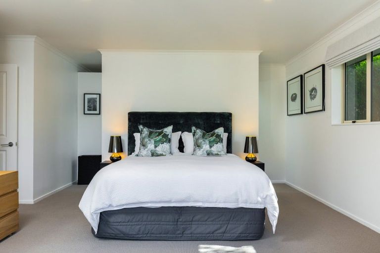 Photo of property in 8 Whitby Close, Waikawa, Picton, 7220