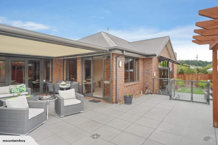 Photo of property in 36 Titirangi Crescent, Parklands, Christchurch, 8083