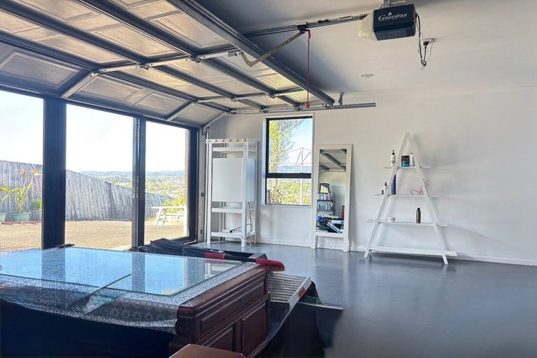 Photo of property in 40 Tiriwa Drive, Massey, Auckland, 0614