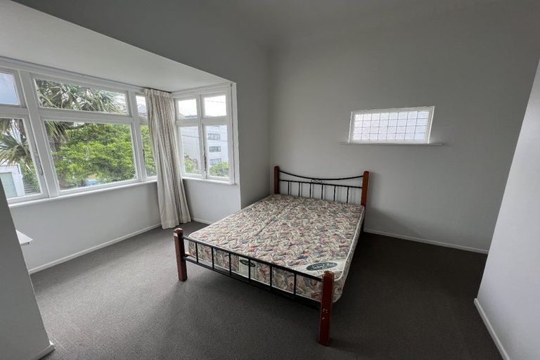 Photo of property in 1/7 Te Wharepouri Street, Berhampore, Wellington, 6023