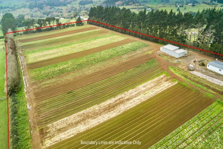 Photo of property in 1120i Waiuku Road, Waiuku, 2681