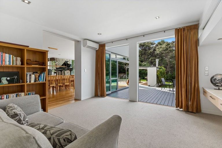 Photo of property in 160 Schnapper Rock Road, Schnapper Rock, Auckland, 0632