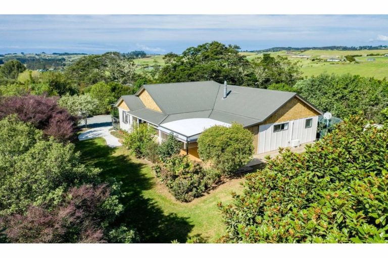 Photo of property in 235 Devich Road, Mangawhai, Kaiwaka, 0573