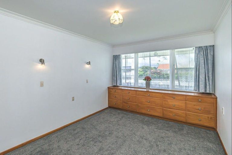 Photo of property in 609 Queen Street East, Levin, 5510