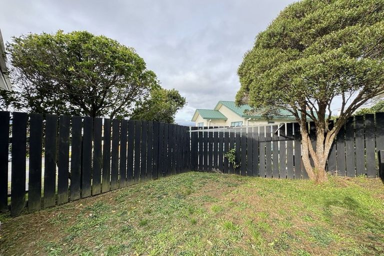 Photo of property in 8 Tolhurst Street, Johnsonville, Wellington, 6037
