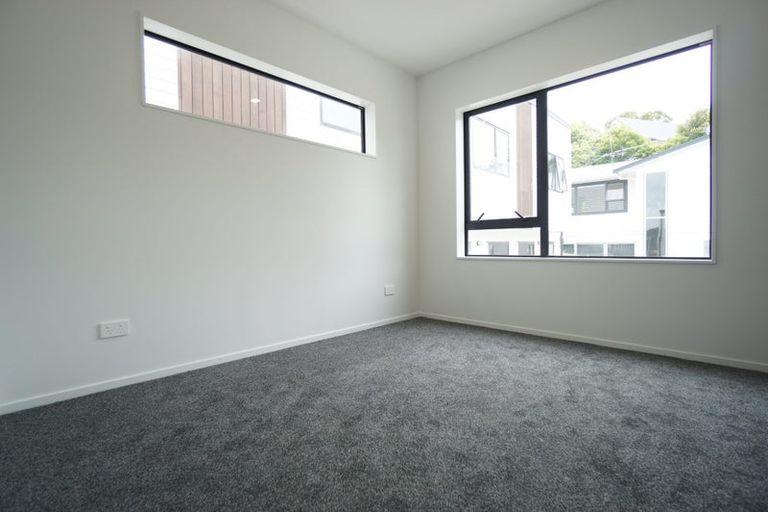 Photo of property in 3/22 Takapu Street, Henderson, Auckland, 0612