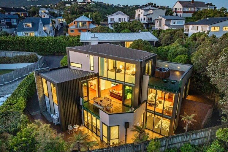 Photo of property in 24d Mandalay Terrace, Khandallah, Wellington, 6035