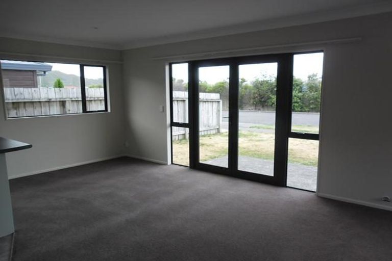 Photo of property in 19 Mandel Mews, Waiwhetu, Lower Hutt, 5010