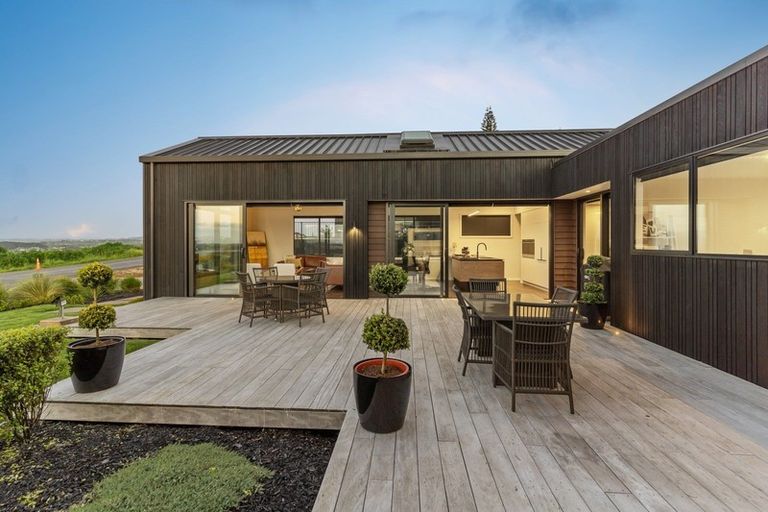 Photo of property in 300 Kitchener Road, Pukekohe, 2120